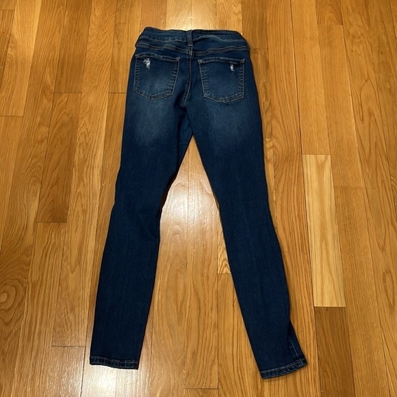 So ultimate high -rise jegging distressed jeans size 3 jr. - Picture 4 of 5